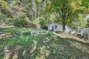 27 Richard St, Sloatsburg, NY 10974 - Photo 2