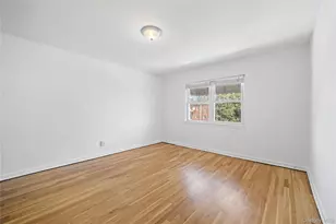 1047 E 217th St, Bronx, NY 10469 - Photo 20