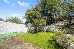 1047 E 217th St, Bronx, NY 10469 - Photo 4