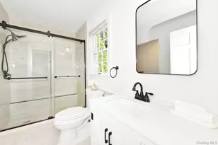 162 Elton Rd, Garden City, NY 11530 - Photo 18