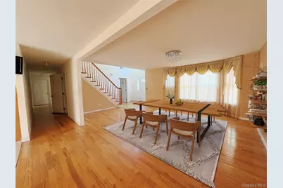 249 Haven Avenue, Ronkonkoma, NY 11779 - Photo 4
