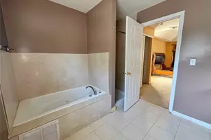 249 Haven Ave, Ronkonkoma, NY 11779 - Photo 28