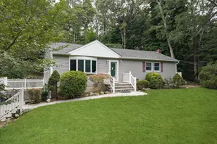 6 Valleywood Rd, Smithtown, NY 11787 - Photo 4