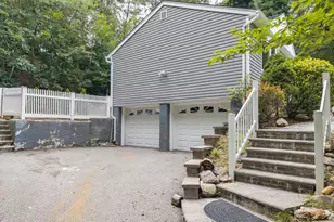 6 Valleywood Rd, Smithtown, NY 11787 - Photo 20