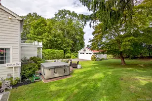 88 Knollwood Ave, Huntington, NY 11743 - Photo 28