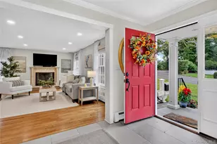 88 Knollwood Ave, Huntington, NY 11743 - Photo 2