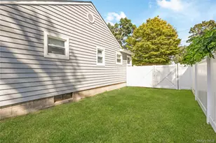 460 Amsterdam Ave, Patchogue, NY 11772 - Photo 26