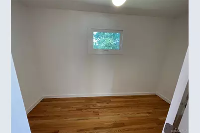 164 Elmwood Street, Valley Stream, NY 11581 - Photo 8