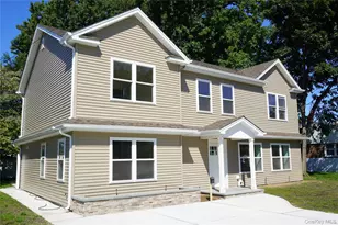 164 Elmwood St, Valley Stream, NY 11581 - Photo 2
