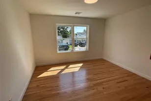 164 Elmwood St, Valley Stream, NY 11581 - Photo 12