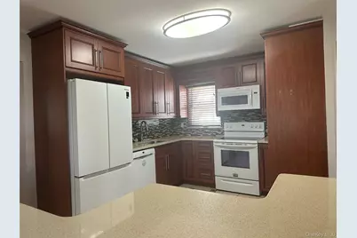 8 Miriam Street #1, Valley Stream, NY 11581 - Photo 6
