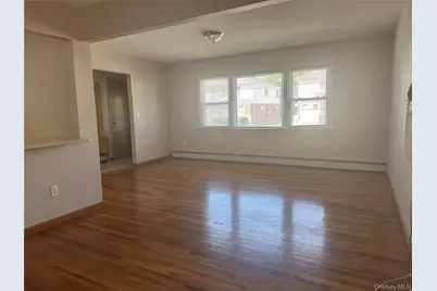 8 Miriam Street #1, Valley Stream, NY 11581 - Photo 2