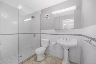 5610 Post Rd, Bronx, NY 10471 - Photo 16
