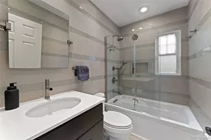 11 Winchcombe Way, Scarsdale, NY 10583 - Photo 10