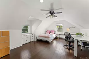 11 Winchcombe Way, Scarsdale, NY 10583 - Photo 16