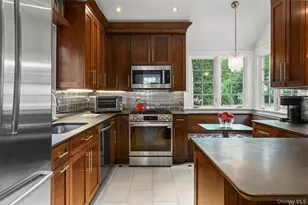 26 Dusenberry Rd, Bronxville, NY 10708 - Photo 14