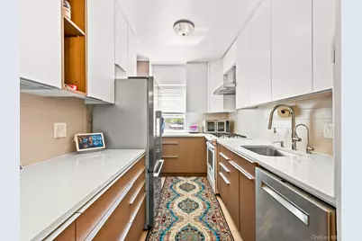 99-41 64th Ave #D7, Rego Park, NY 11374 - Photo 8