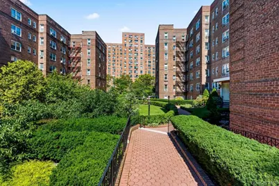 99-41 64th Ave #D7, Rego Park, NY 11374 - Photo 16