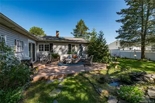 10 Stonehurst Cir S, Centereach, NY 11720 - Photo 28