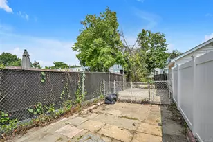 118-33 152nd St, Jamaica, NY 11434 - Photo 16