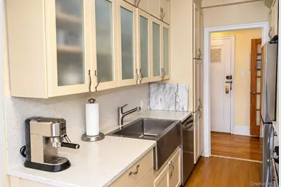 83-00 Talbot Street #7D, Kew Gardens, NY 11415 - Photo 14