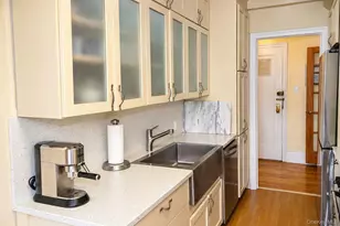 83-00 Talbot St, Kew Gardens, NY 11415 - Photo 14