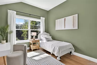 10 Chelsea Drive, Port Washington, NY 11050 - Photo 18