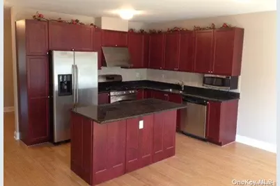 3-30 Soundview Lane, College Point, NY 11356 - Photo 2