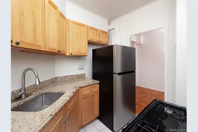 2150 E Tremont Avenue #4C, Bronx, NY 10462 - Photo 4