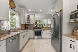 53 Willow Ridge Dr, Smithtown, NY 11787 - Photo 4