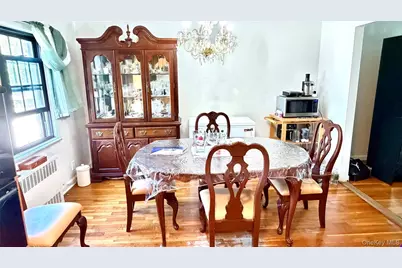 3207 Pearsall Avenue, Bronx, NY 10469 - Photo 4