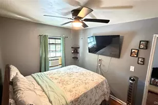 3207 Pearsall Ave, Bronx, NY 10469 - Photo 12