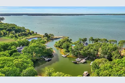 580 Basin Road, Southold, NY 11971 - Photo 38