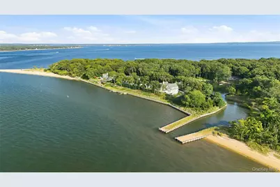 580 Basin Road, Southold, NY 11971 - Photo 2