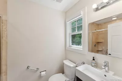 50 Old Main Road, Quogue, NY 11959 - Photo 32