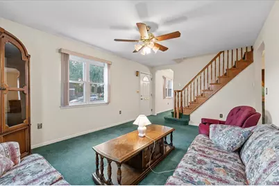 7607 Hewlett Street, New Hyde Park, NY 11040 - Photo 6