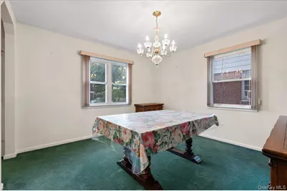 7607 Hewlett Street, New Hyde Park, NY 11040 - Photo 8