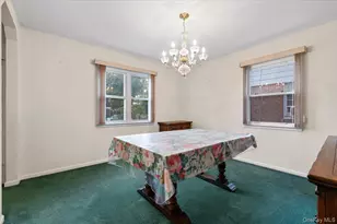 7607 Hewlett St, New Hyde Park, NY 11040 - Photo 8