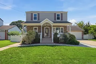 2226 3rd St, East Meadow, NY 11554 - Photo 2