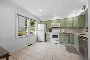 55 Mill Plain Rd, Danbury, CT 06811 - Photo 4