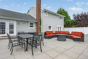 61 Carleton Ave, Amityville, NY 11701 - Photo 18