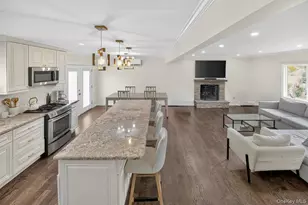 61 Carleton Ave, Amityville, NY 11701 - Photo 4