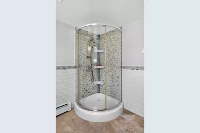 61 Carleton Avenue, Amityville, NY 11701 - Photo 14