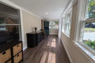 182 School St, Oyster Bay, NY 11771 - Photo 8