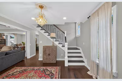 182 School Street, Oyster Bay, NY 11771 - Photo 10