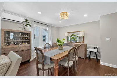 182 School Street, Oyster Bay, NY 11771 - Photo 16
