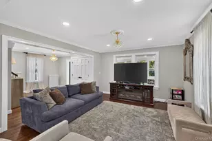 182 School St, Oyster Bay, NY 11771 - Photo 14