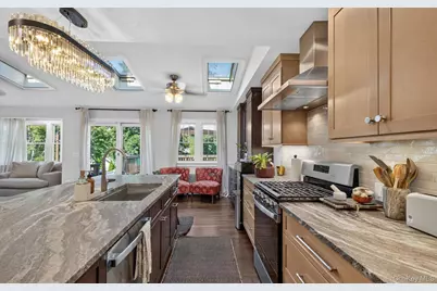 182 School Street, Oyster Bay, NY 11771 - Photo 24