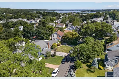 182 School Street, Oyster Bay, NY 11771 - Photo 6