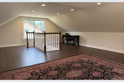 182 School Street, Oyster Bay, NY 11771 - Photo 32